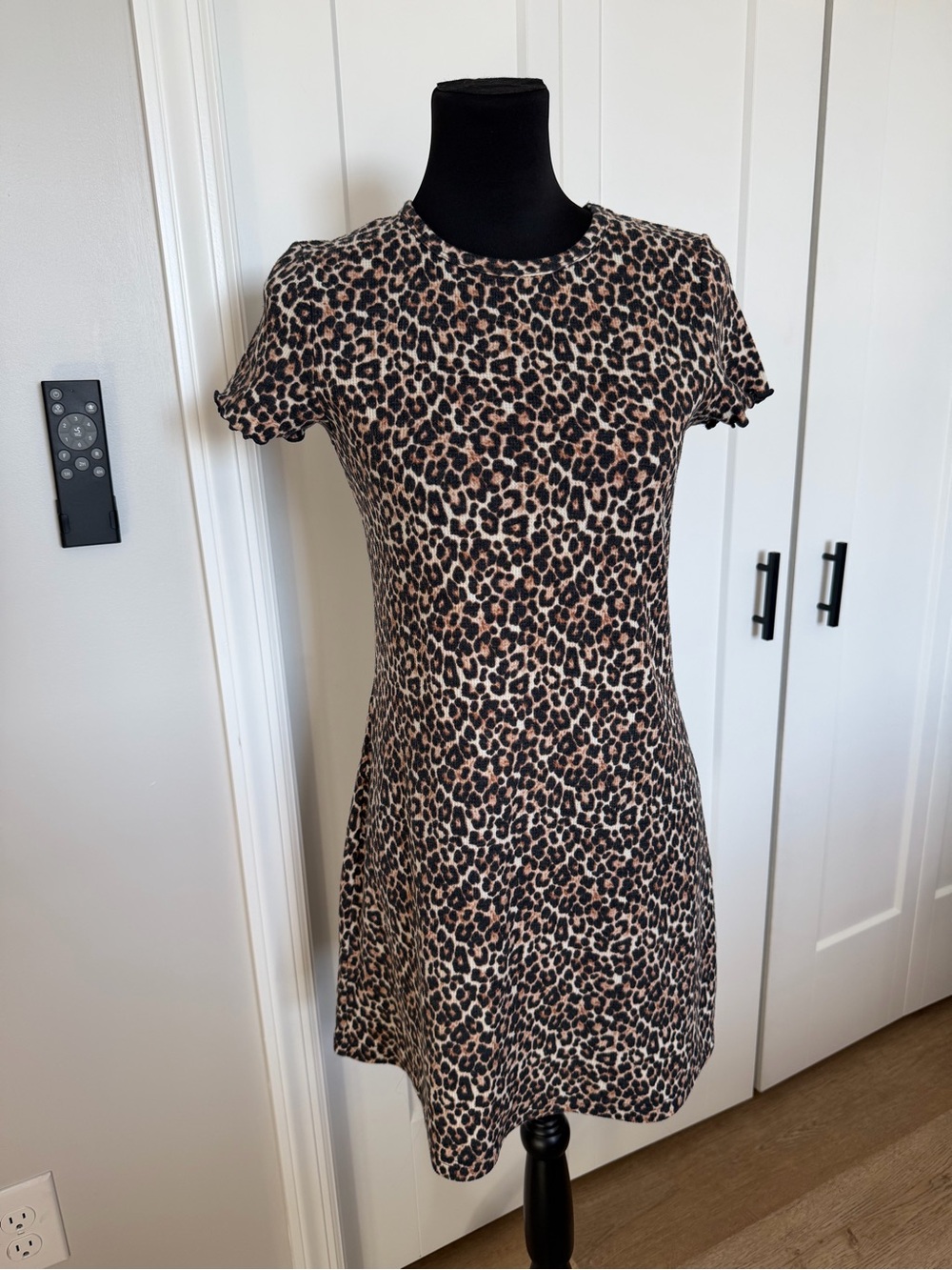 American Eagle Leopard Print Short Sleeve Shift Dress - Brown